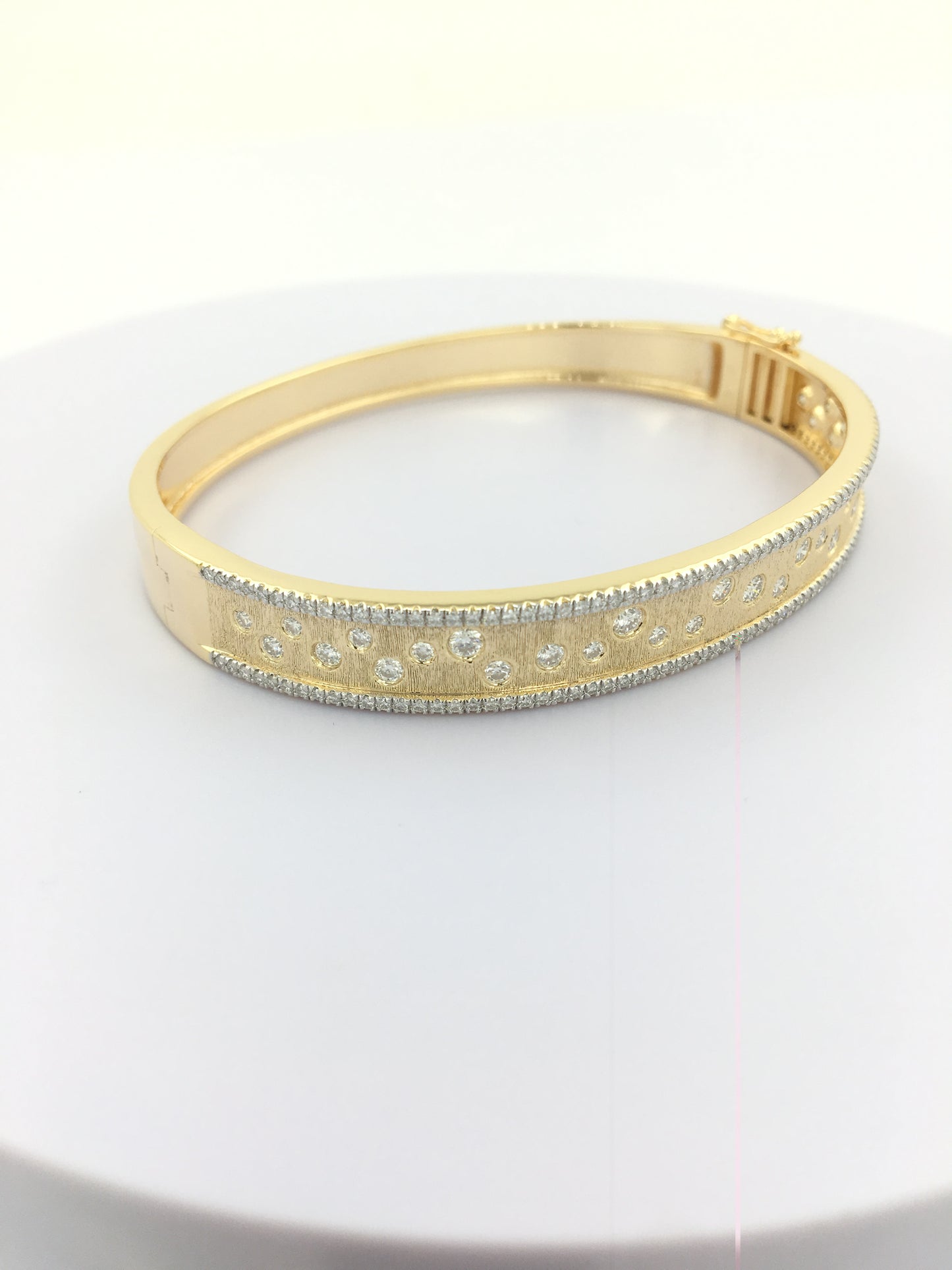 Elegant 1 3/5CTW Bangle Bracelet in 14K Gold-Plated Silver | Designer Partywear Bracelet | Moissanite & Lab Grown Diamond | Gift for Women