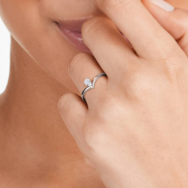 Gold Plated Silver & 0.5CT Pear Moissanite Diamond V Curve Chevron Fashion Ring