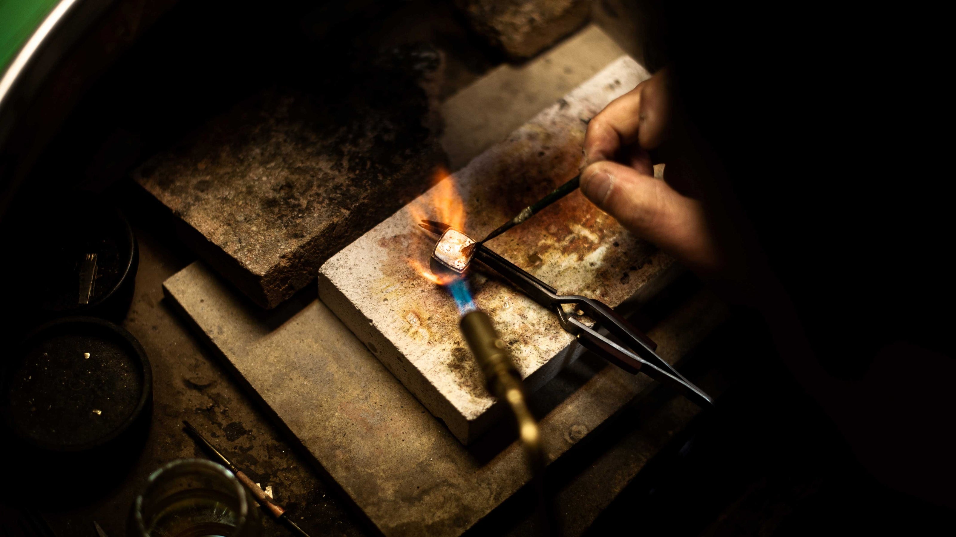 This is an image of jewelry production. L Line goes through a thorough process of selecting high quality diamonds and gemstones for jewelry manufacturing. VS Diamonds, Emerald, Ruby, Sapphire, Morganite and many more natural stones.